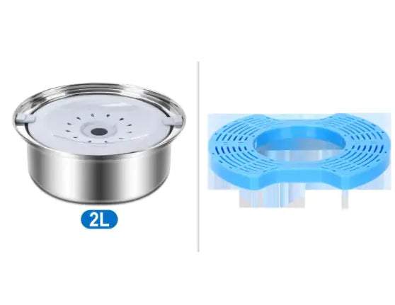 A 2L stainless steel container with a lid next to a blue silicone filter featuring drainage holes.