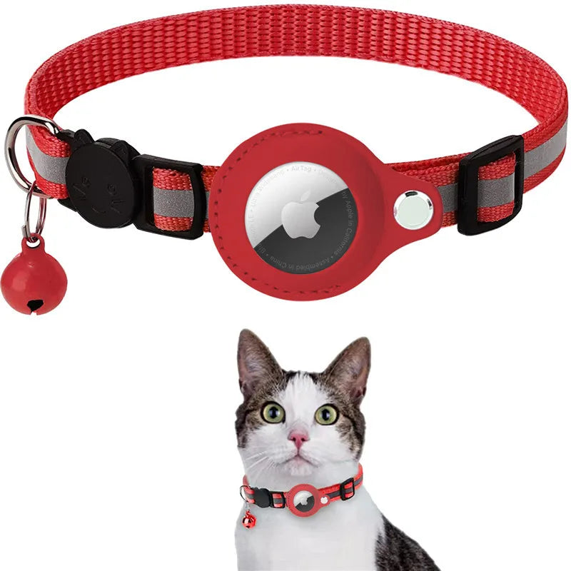 A red collar for cats with a reflective strip and a small bell, designed for tracking and safety.